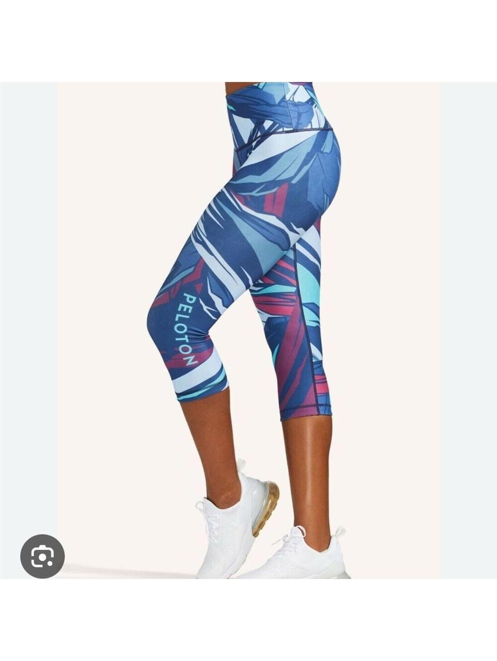 Peloton WITH Expedition High Waist Reversible Capri Legging Women's XS - Picture 2 of 9
